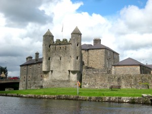 Enniskillen Castle | Castle Attraction Co. Fermanagh, Northern Ireland ...